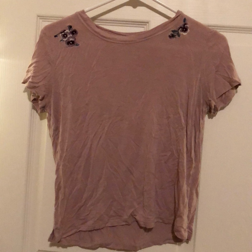 NEVER BEEN WORN SHIRT